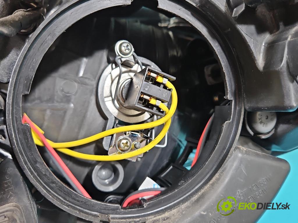 Hyundai Elantra V 2010-2016 1.6 GDI 132  HP manual 97 kW 1591 cm3 4- Reflektor: pravý  (Svetlo predné pravé)