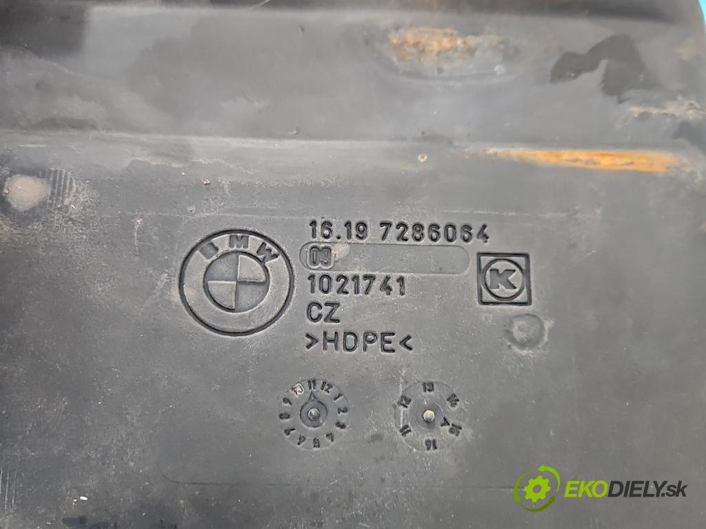 Bmw 5 F10 2010-2017 2.0d 218 HP automatic 160 kW 1995 cm3 5- Nádrž: AdBlue: 7286064