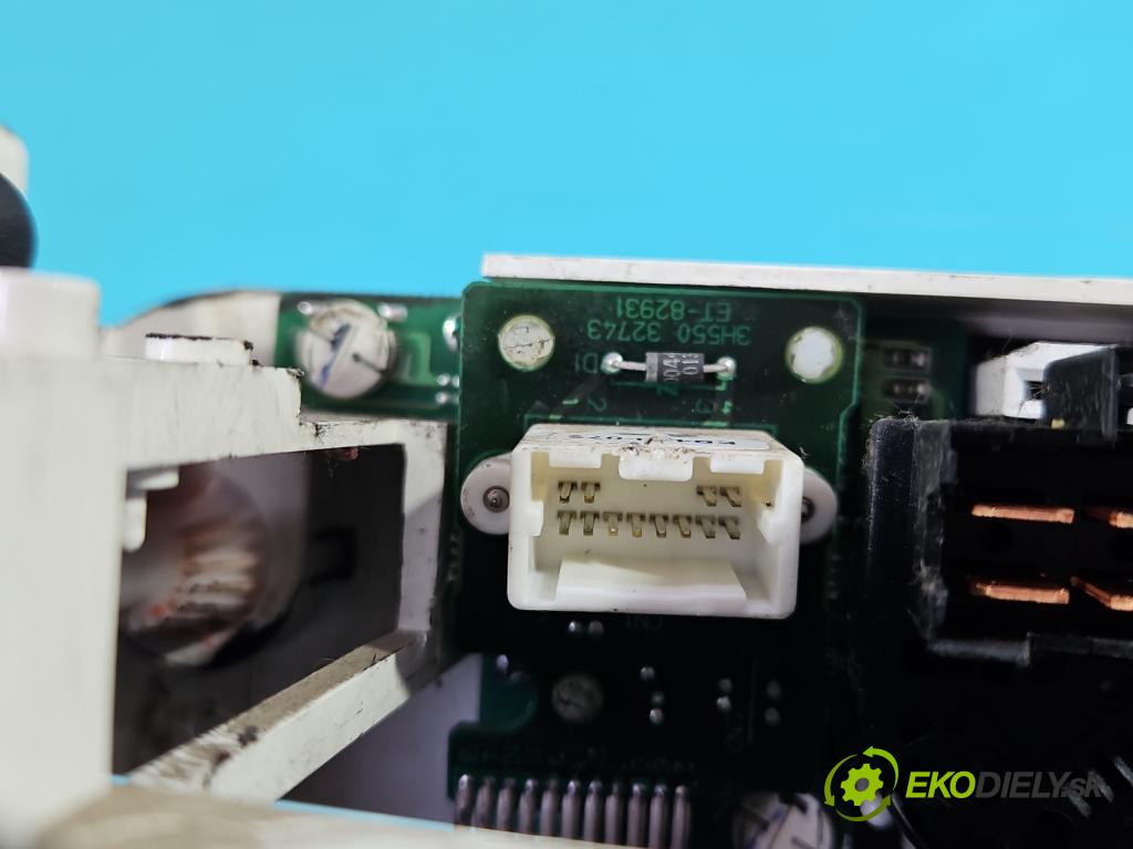 Nissan Almera N16 2000-2006 1.5 16V 90 HP manual 66 kW 1498 cm3 5- panel kúrenia