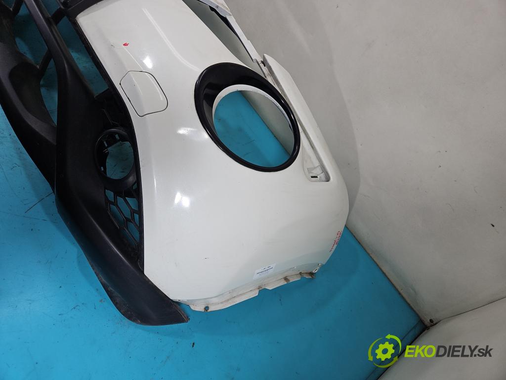 Nissan Juke I 2010-2019 1.2 T 116 hp manual 85 kW 1197 cm3 5- nárazník přední  (Ostatné)