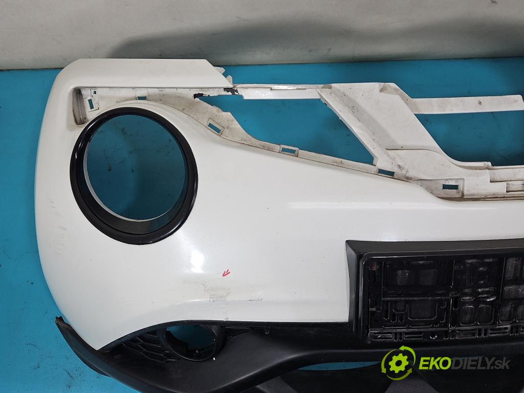 Nissan Juke I 2010-2019 1.2 T 116 hp manual 85 kW 1197 cm3 5- nárazník přední  (Ostatné)