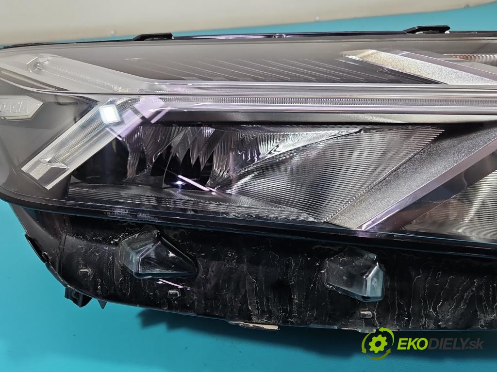 Dacia Sandero III 2020- 1.0 Tce 91 KM manual 67 kW 999 cm3 5- Reflektor: pravý 260104363R (Svetlo predné pravé)