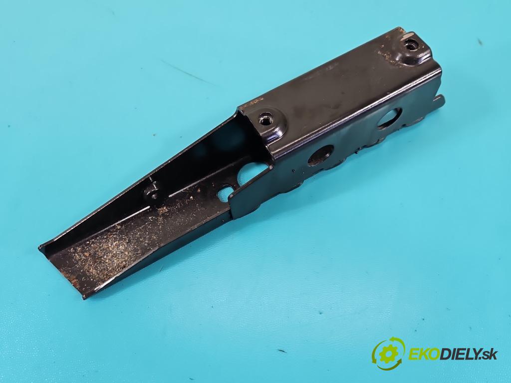 Skoda Superb II 2008-2015 2.0 tdi 170 HP automatic 125 kW 1968 cm3 5- Železnice: kufra: 3T9863556