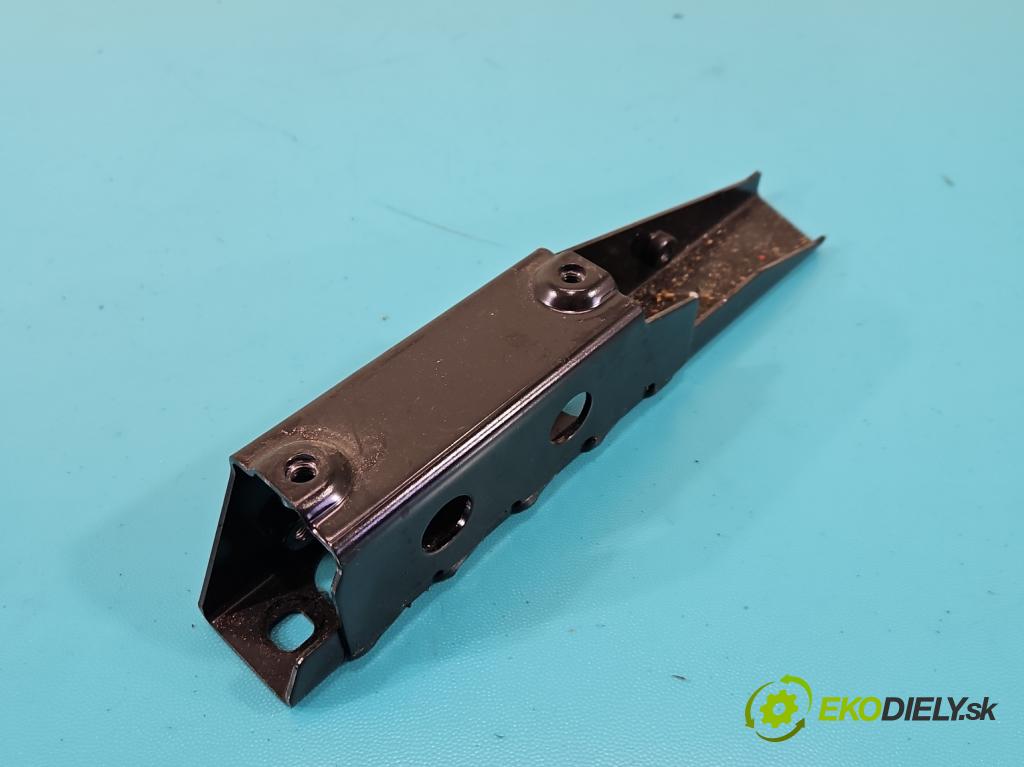 Skoda Superb II 2008-2015 2.0 tdi 170 HP automatic 125 kW 1968 cm3 5- Železnice: kufra: 3T9863556