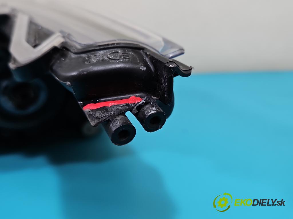 Toyota Corolla E21 2019- 1.8 16V 98 HP automatic 72 kW 1798 cm3 4- Reflektor: pravý  (Svetlo predné pravé)