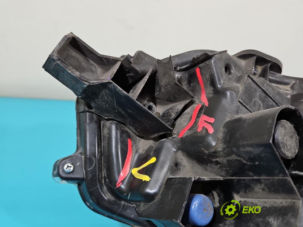 Toyota Corolla E21 2019- 1.8 16V 98 HP automatic 72 kW 1798 cm3 4- Reflektor: pravý  (Svetlo predné pravé)