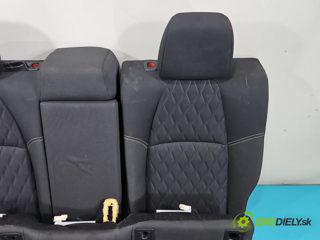 Toyota Corolla E21 2019- 1.8 16V 98 hp automatic 72 kW 1798 cm3 4- Pohovka: zadní  (Sedačky, sedadla)