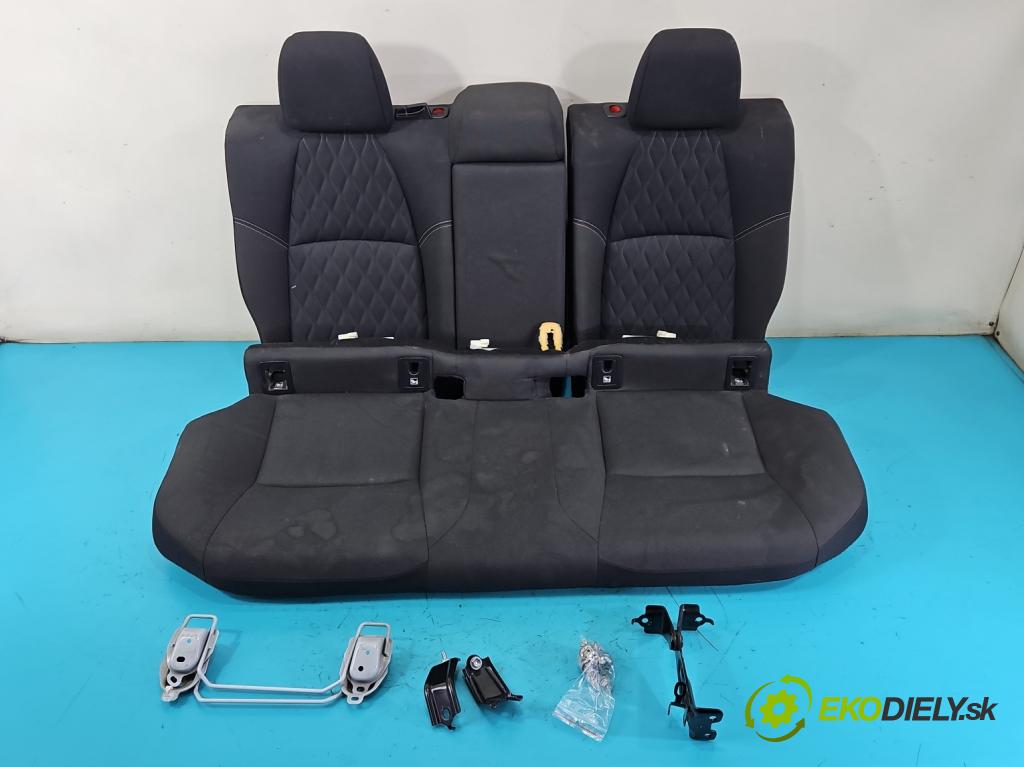 Toyota Corolla E21 2019- 1.8 16V 98 HP automatic 72 kW 1798 cm3 4- Pohovka: zadné  (Sedadlo)