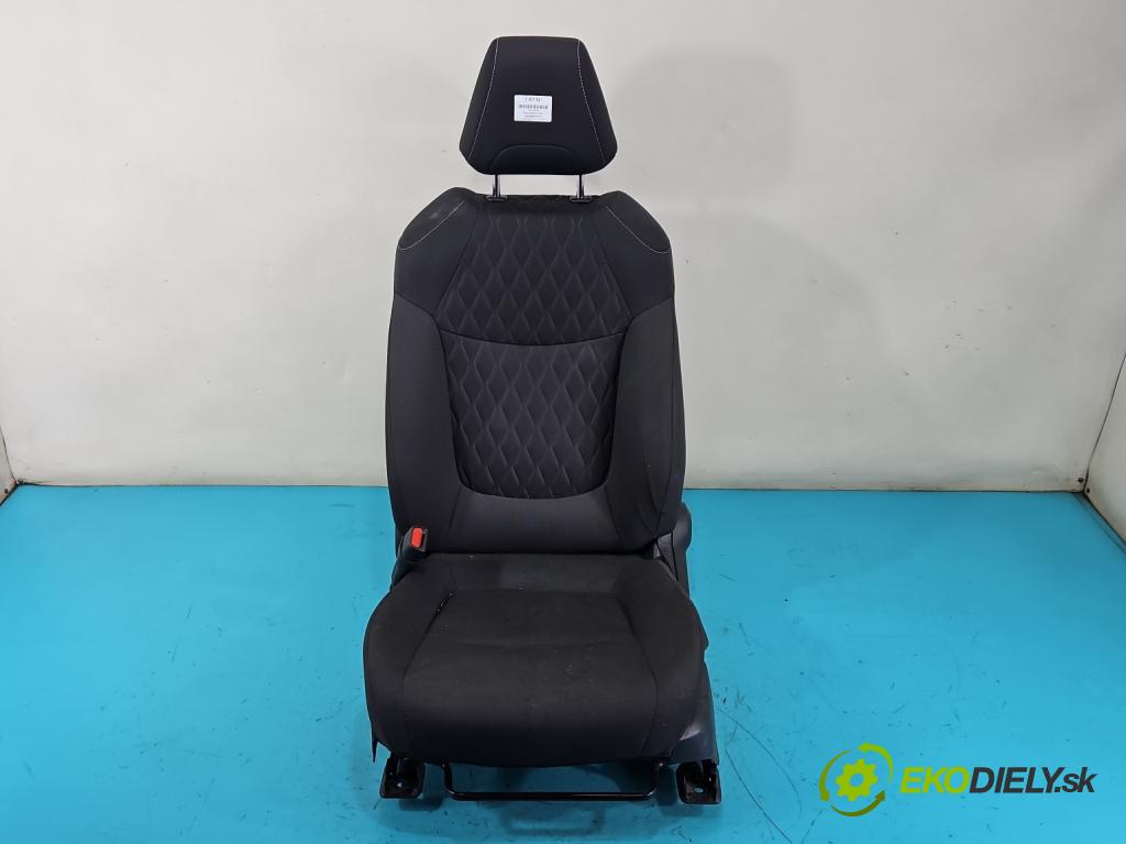Toyota Corolla E21 2019- 1.8 16V 98 HP automatic 72 kW 1798 cm3 4- Sedačka ľavý  (Sedadlo)