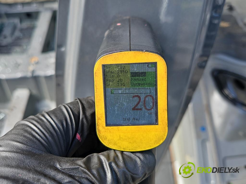 Hyundai Kona I 2017-2023 1.0 120 hp manual 88,3 kW 998 cm3 5- práh levý  (Ostatní)