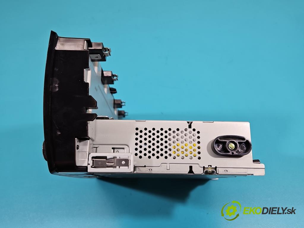 Skoda Fabia III 2014- 2021 1.4 tdi 90 HP manual 66 kW 1422 cm3 5- Radio originál 6V0035867D