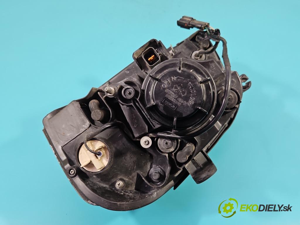 Kia Magentis I 2000-2005 2.0 16V 136 HP manual 100 kW 1997 cm3 4- Reflektor: pravý  (Svetlo predné pravé)