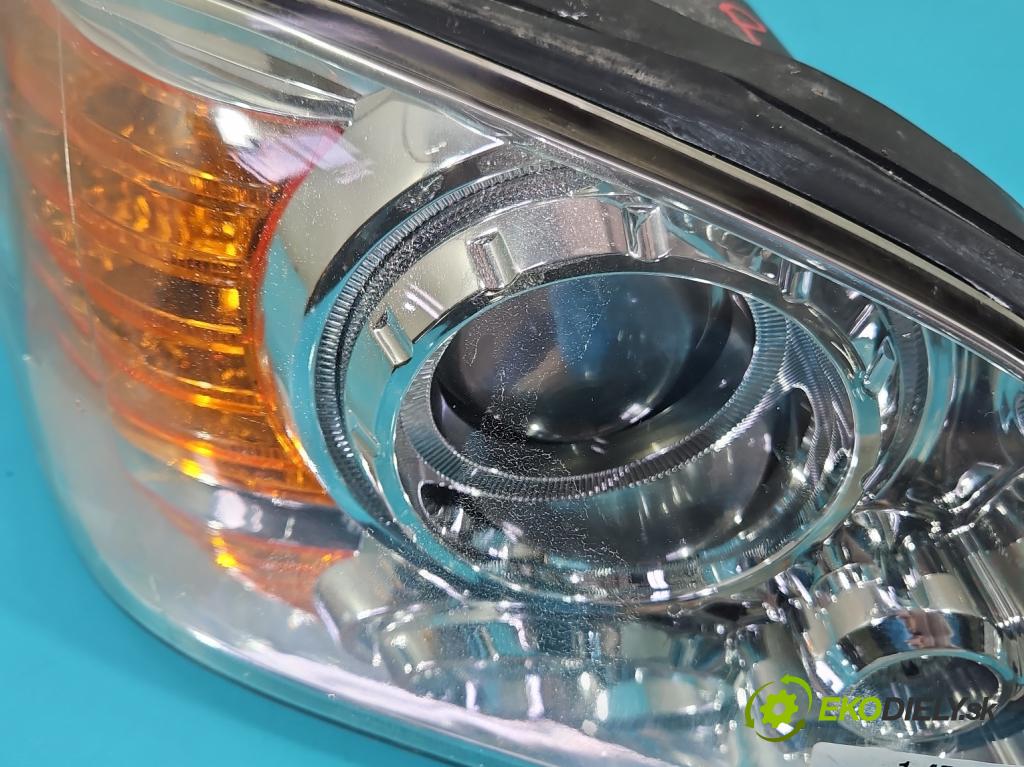 Kia Magentis I 2000-2005 2.0 16V 136 HP manual 100 kW 1997 cm3 4- Reflektor: pravý  (Svetlo predné pravé)