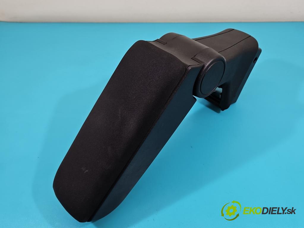 Fiat Punto Grande 1.9 jtd 131 HP manual 96 kW 1910 cm3 3- operadlo  (Lakťová opierka)