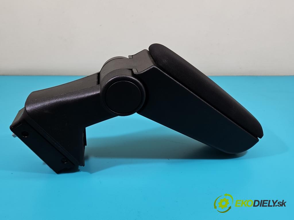 Fiat Punto Grande 1.9 jtd 131 HP manual 96 kW 1910 cm3 3- operadlo  (Lakťová opierka)