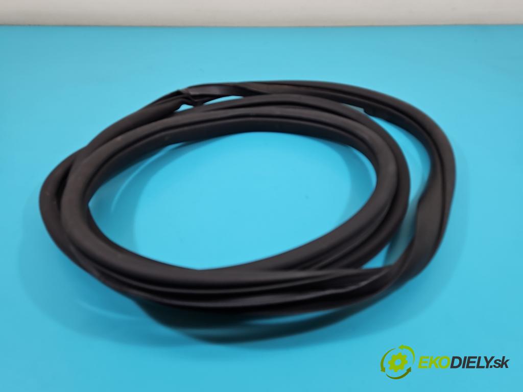 Hyundai Elantra V 2010-2016 1.6 GDI 132 hp manual 97 kW 1591 cm3 4- Těsnění: dveře zadní pravé  (Ostatní)