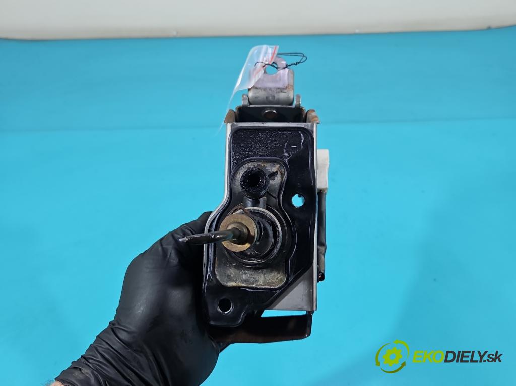 Hyundai Elantra V 2010-2016 1.6 GDI 132  HP manual 97 kW 1591 cm3 4- pedále ostatné 32802-3X120