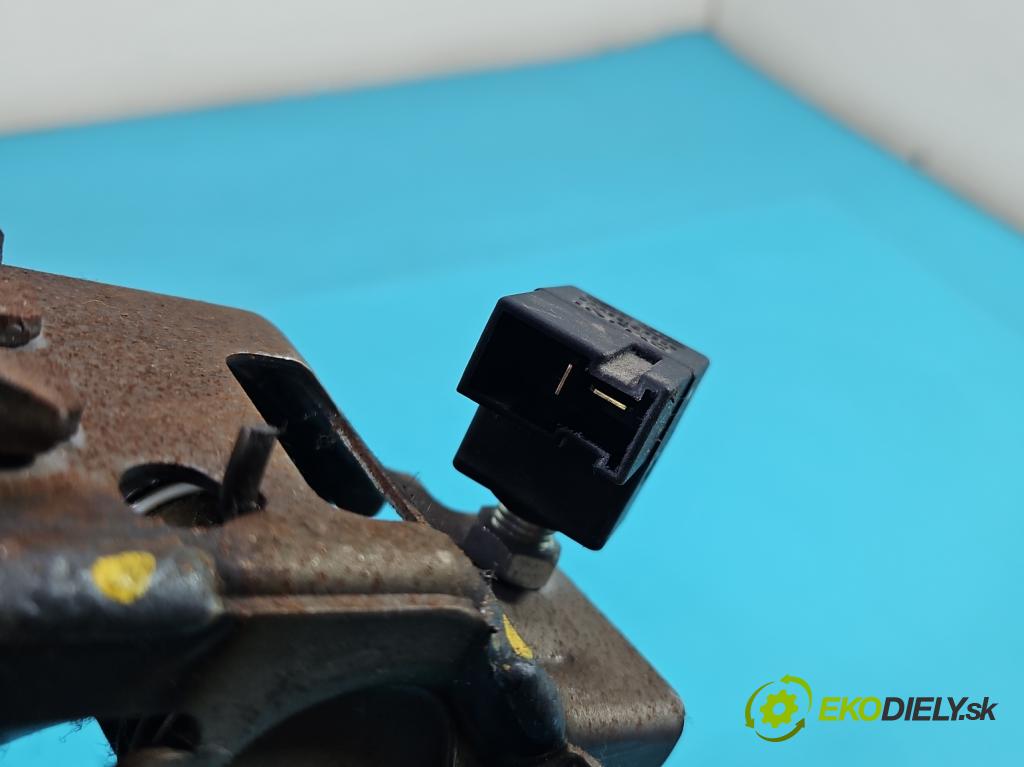 Hyundai Elantra V 2010-2016 1.6 GDI 132  HP manual 97 kW 1591 cm3 4- pedále ostatné 32802-3X120