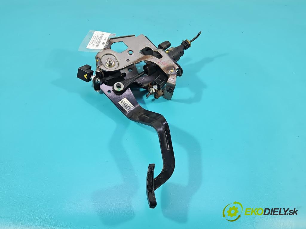 Hyundai Elantra V 2010-2016 1.6 GDI 132  HP manual 97 kW 1591 cm3 4- pedále ostatné 32802-3X120