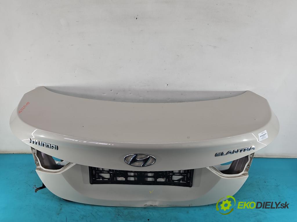 Hyundai Elantra V 2010-2016 1.6 GDI 132 hp manual 97 kW 1591 cm3 4- zadní kufrové dveře  (Zadní kapoty)