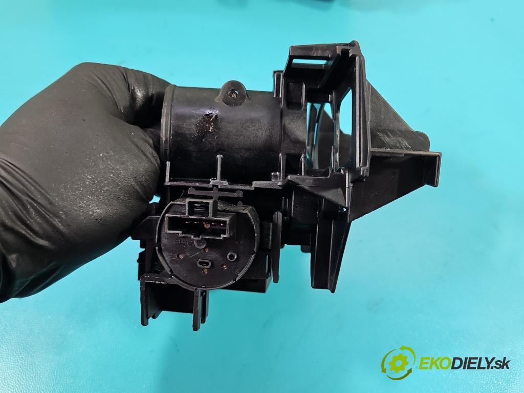 Opel Corsa C 2000-2006 1.0 12V 58 HP manual 43 kW 973 cm3 3- riadiaca jednotka motora 24443795