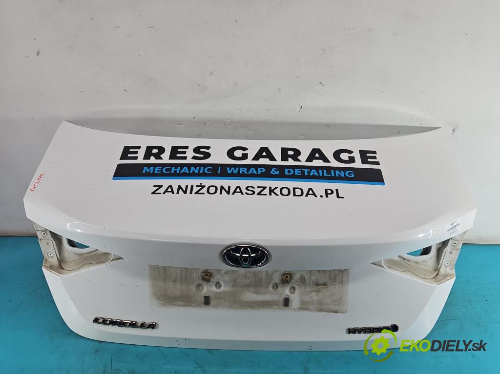 Toyota Corolla E21 2019- 1.8 16V 98 HP automatic 72 kW 1798 cm3 4- zadna kufor  (Kapota zadná (kufor))