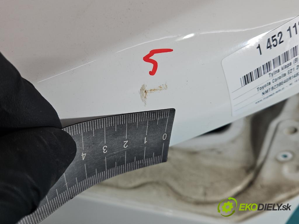 Toyota Corolla E21 2019- 1.8 16V 98 HP automatic 72 kW 1798 cm3 4- zadna kufor  (Kapota zadná (kufor))