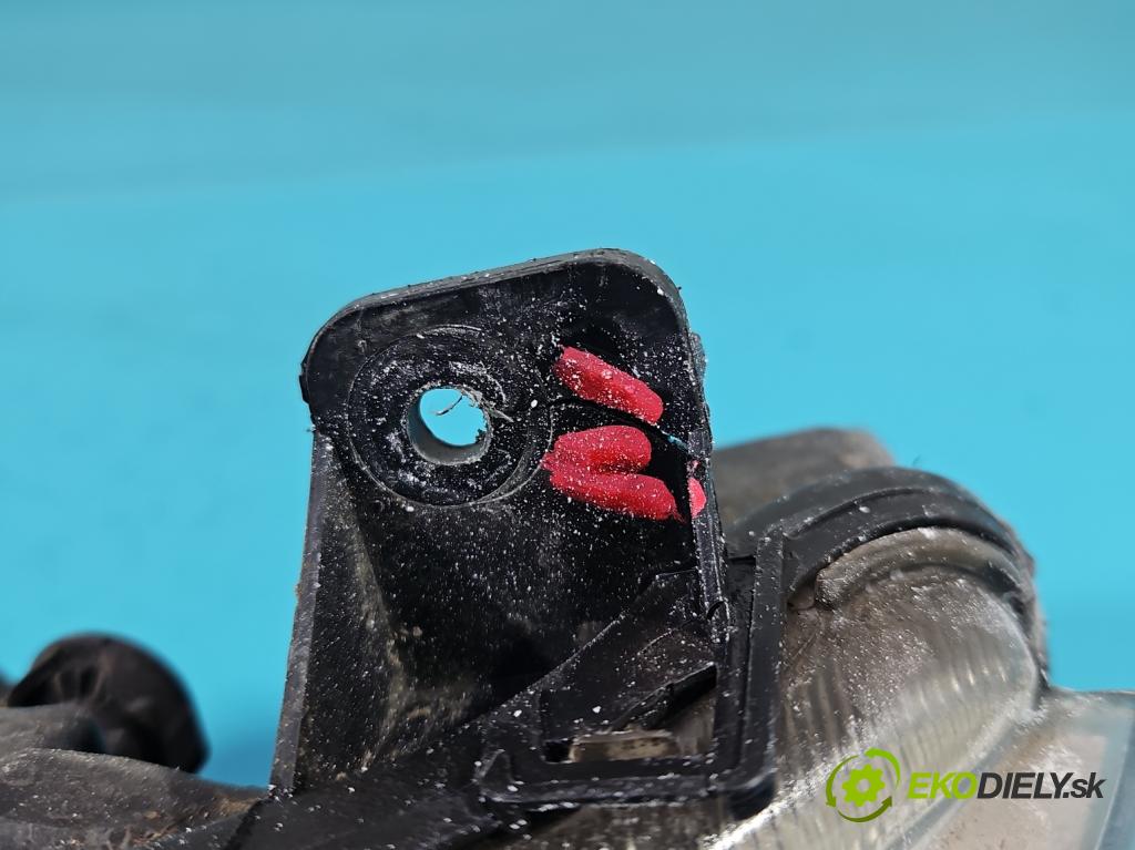 Peugeot 106 1.1 60 HP manual 44 kW 1124 cm3 3- Reflektor: pravý  (Svetlo predné pravé)