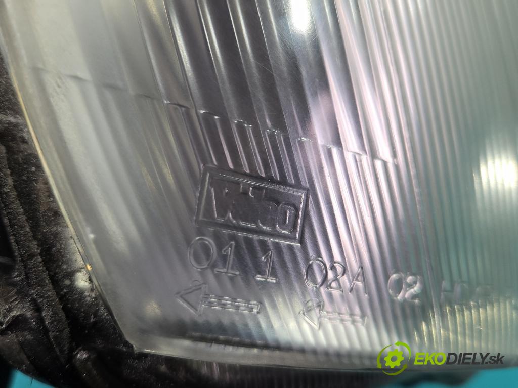 Peugeot 106 1.1 60 HP manual 44 kW 1124 cm3 3- Reflektor: pravý  (Svetlo predné pravé)