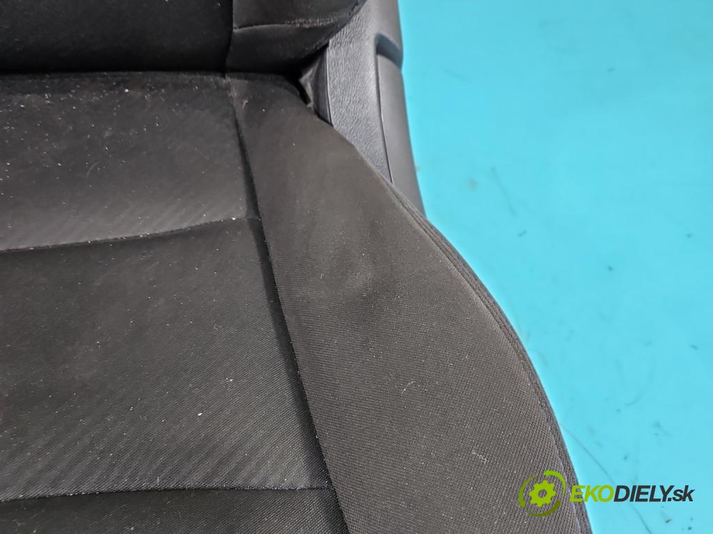 Hyundai Elantra V 2010-2016 1.6 GDI 132  HP manual 97 kW 1591 cm3 4- Sedačka ľavý  (Sedadlo)