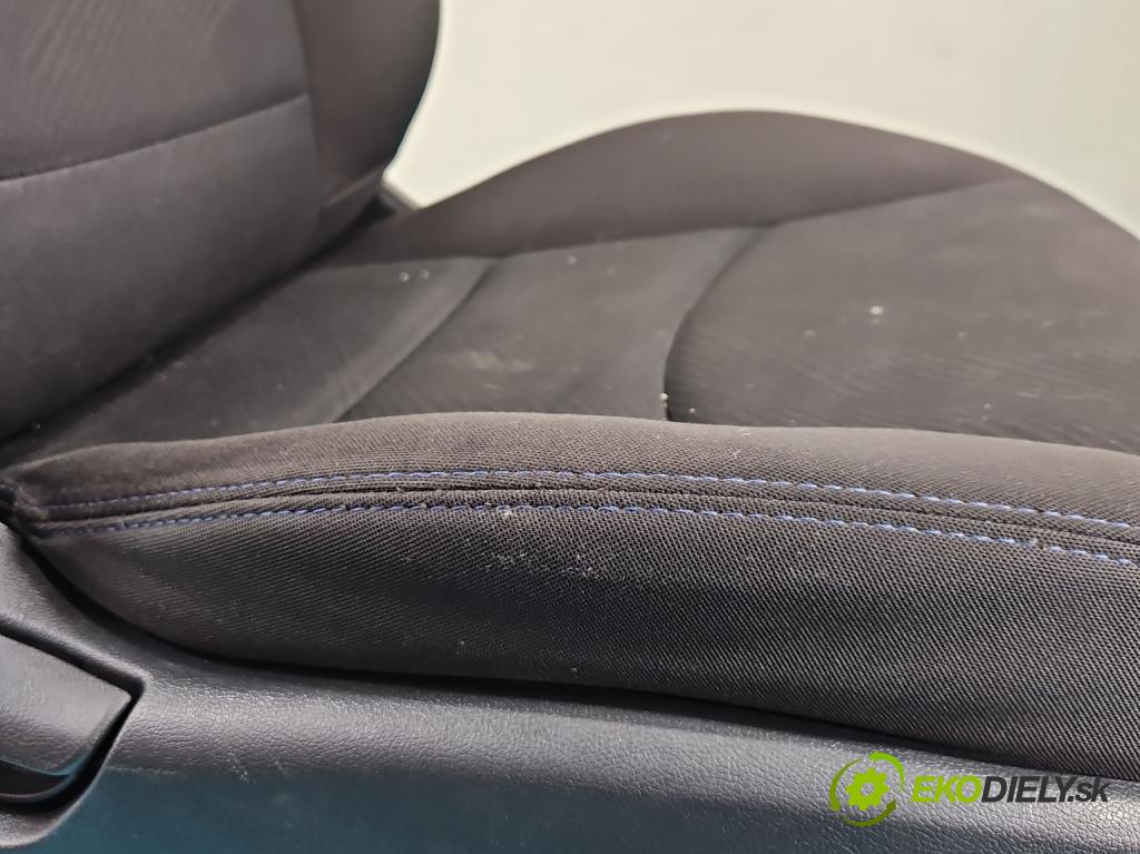 Hyundai Elantra V 2010-2016 1.6 GDI 132  HP manual 97 kW 1591 cm3 4- Sedačka pravý  (Sedadlo)