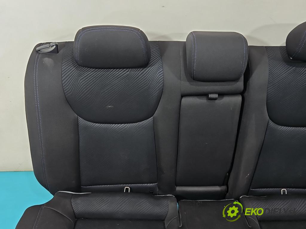 Hyundai Elantra V 2010-2016 1.6 GDI 132  HP manual 97 kW 1591 cm3 4- Pohovka: zadné  (Sedadlo)