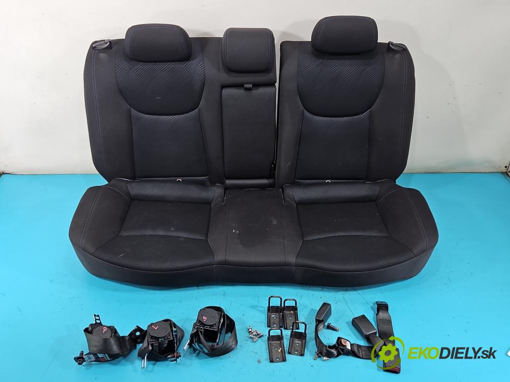 Hyundai Elantra V 2010-2016 1.6 GDI 132  HP manual 97 kW 1591 cm3 4- Pohovka: zadné  (Sedadlo)