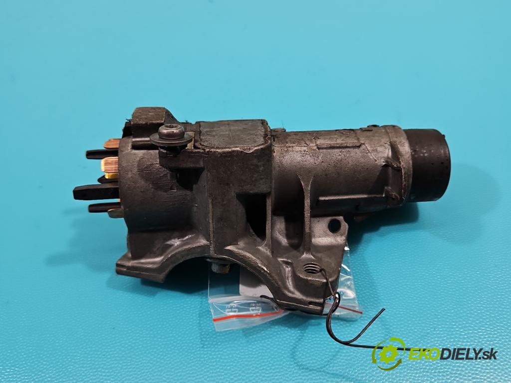 Vw Transporter T5 2003-2015 1.9 tdi 105 HP manual 77 kW 1896 cm3 5- Spínačka 4B0905851C (Spínacia skrinka)