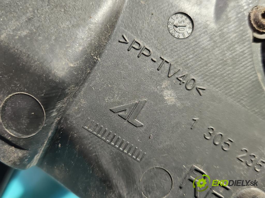 Vw Transporter T5 2003-2015 1.9 tdi 105 HP manual 77 kW 1896 cm3 5- Reflektor: pravý  (Svetlo predné pravé)