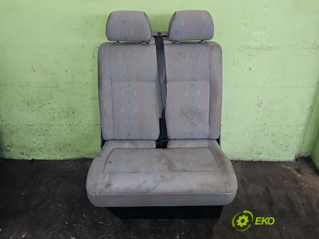 Vw Transporter T5 2003-2015 1.9 tdi 105 hp manual 77 kW 1896 cm3 5- Sedadlo pravý  (Sedačky, sedadla)