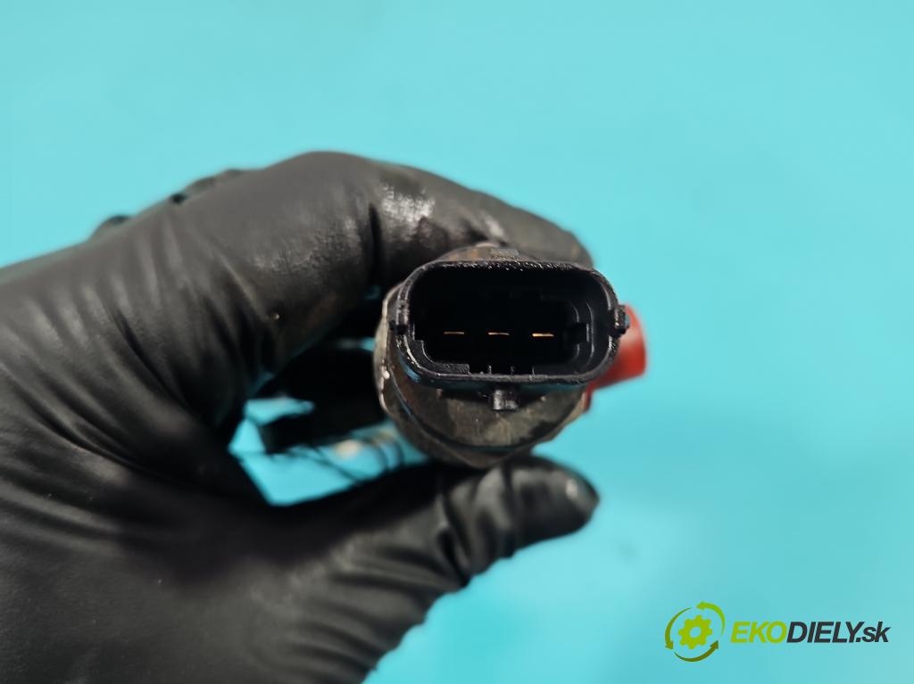 Fiat Punto Grande 1.9 jtd 131 HP manual 96 kW 1910 cm3 3- lišta vstrekovacia 0445214095 (Vstrekovacia lišta)