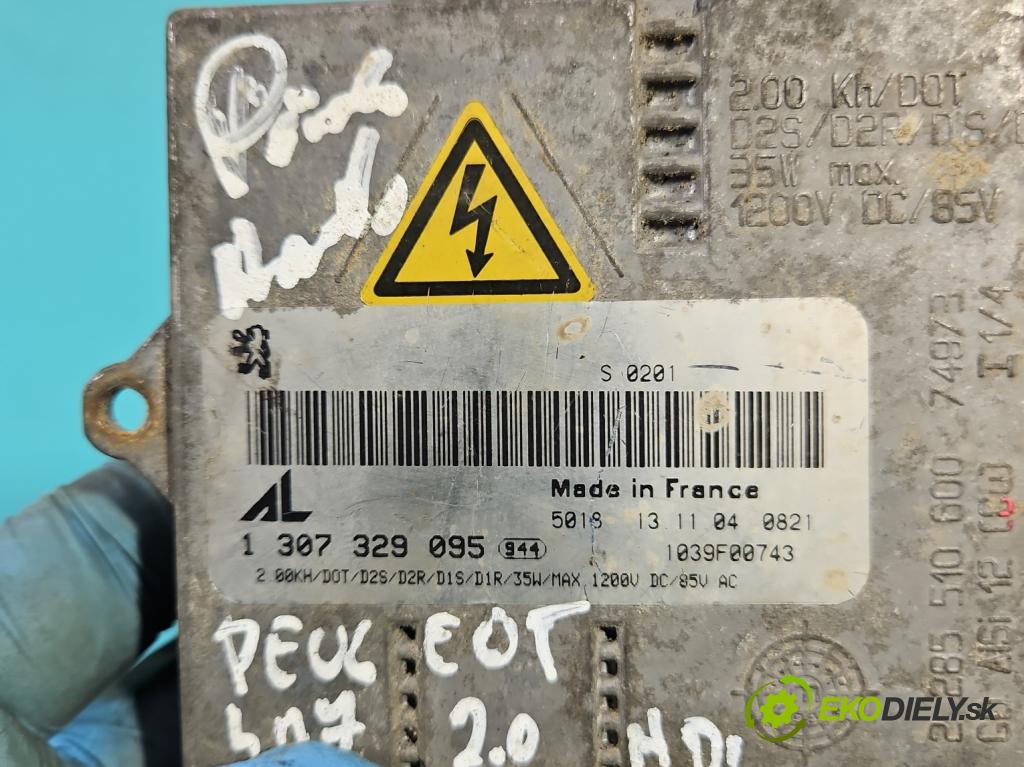 Peugeot 407 2.0 hdi 136 HP manual 100 kW 1997 cm3 4- střídač: xenon 1307329095 (Riadiaca jednotka xenónu)