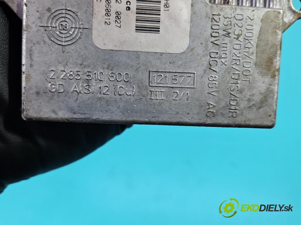 Peugeot 407 2.0 hdi 136 HP manual 100 kW 1997 cm3 4- střídač: xenon 1307329095 (Riadiaca jednotka xenónu)