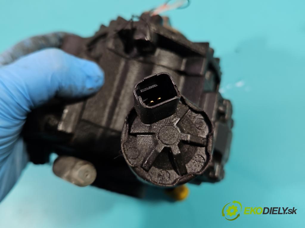 Peugeot 407 2.0 hdi 136 HP manual 100 kW 1997 cm3 4- čerpadlo vstrekovacia 9688153080 (Vstrekovacie čerpadlo)