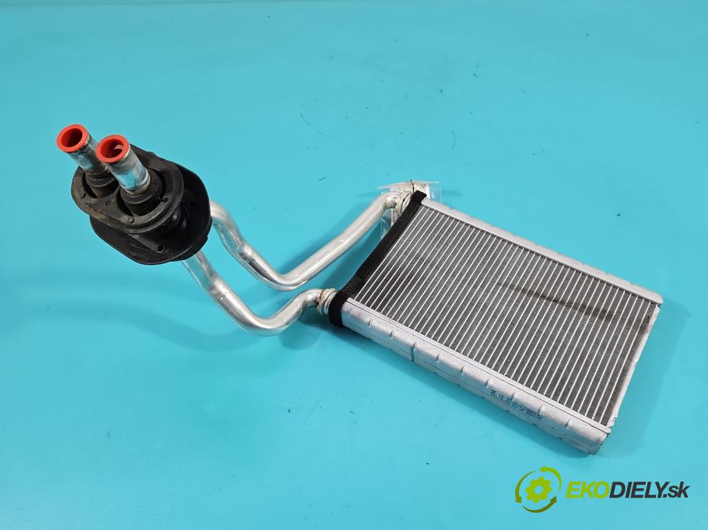 Toyota Corolla E21 2019- 1.8 16V 98 hp automatic 72 kW 1798 cm3 4- radiátor  (Radiátory topení)