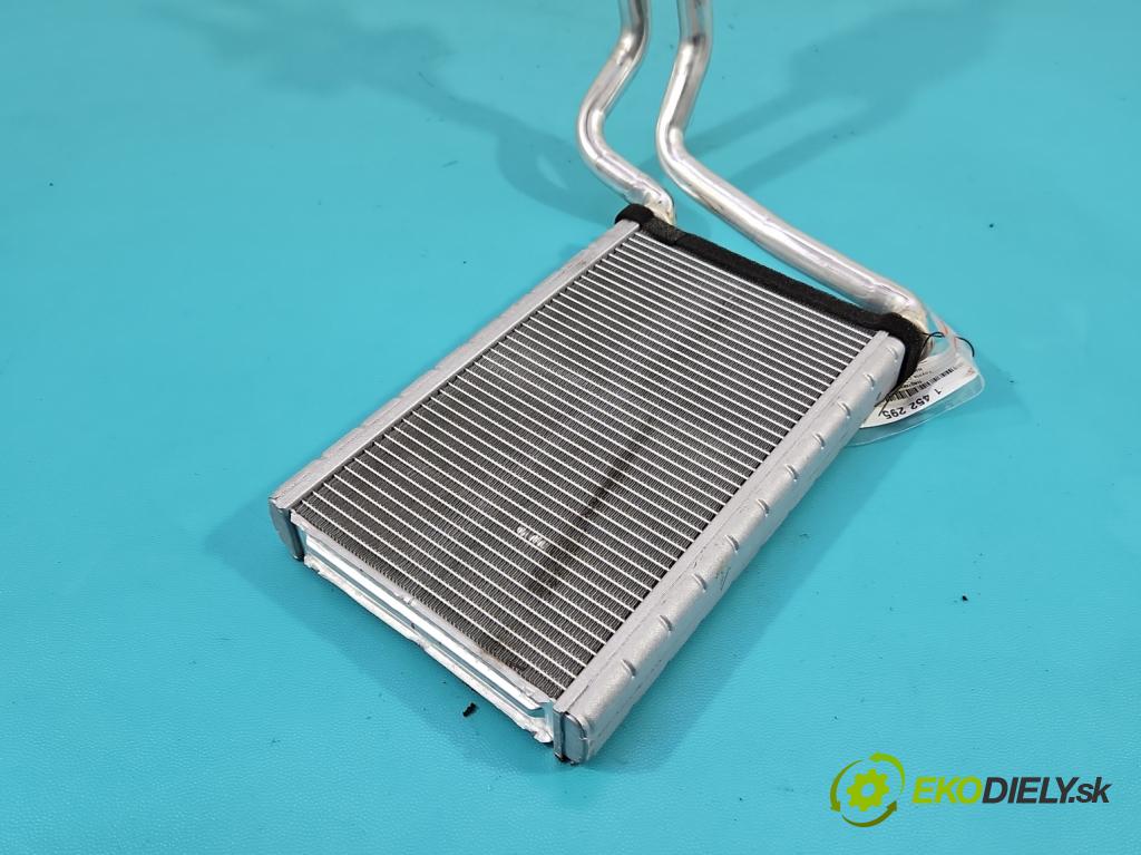 Toyota Corolla E21 2019- 1.8 16V 98 hp automatic 72 kW 1798 cm3 4- radiátor  (Radiátory topení)