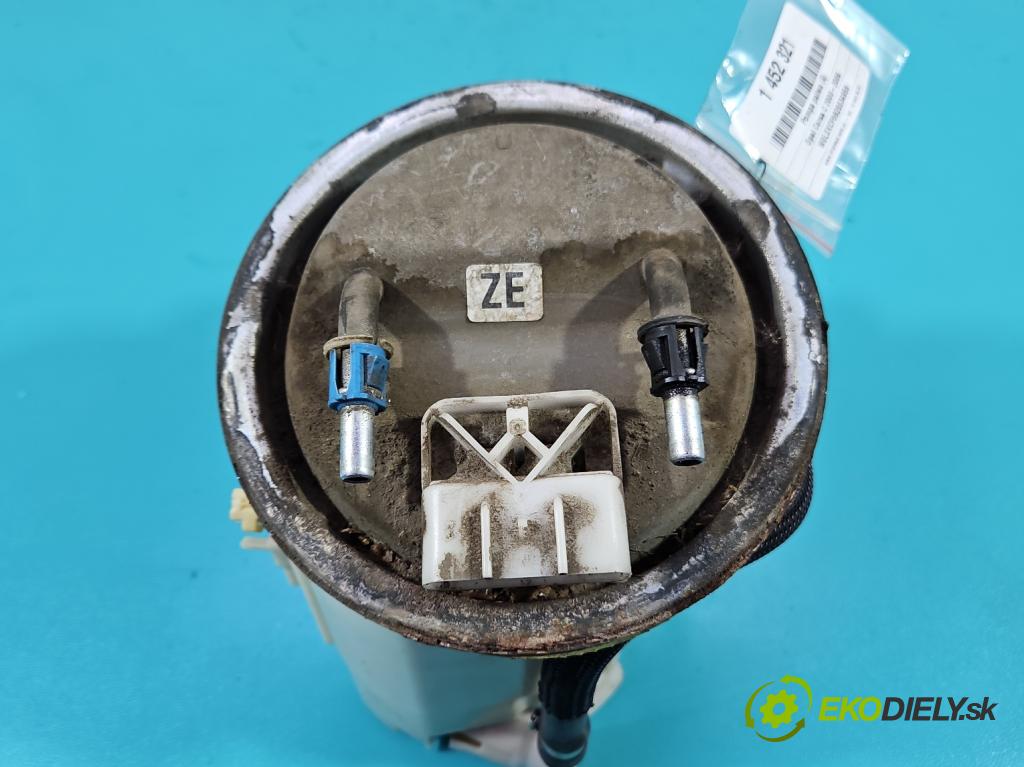 Opel Corsa C 2000-2006 1.0 12V 58 hp manual 43 kW 973 cm3 3- čerpadlo paliva