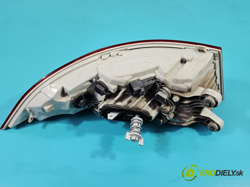 Jaguar XE X760 2015-2024 2.0d 179KM automatic 132 kW 1999 cm3 4- světlo zadní pravé  (Klika dveří ostatní)