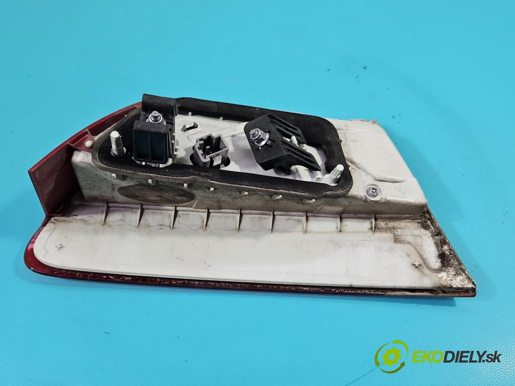 Jaguar XE X760 2015-2024 2.0d 179KM automatic 132 kW 1999 cm3 4- světlo zadní pravé  (Klika dveří ostatní)