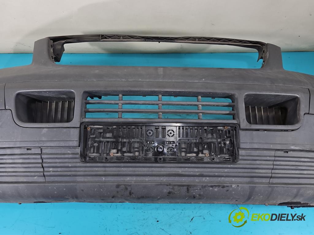 Vw Transporter T5 2003-2015 1.9 tdi 105 hp manual 77 kW 1896 cm3 5- nárazník přední (Ostatné)