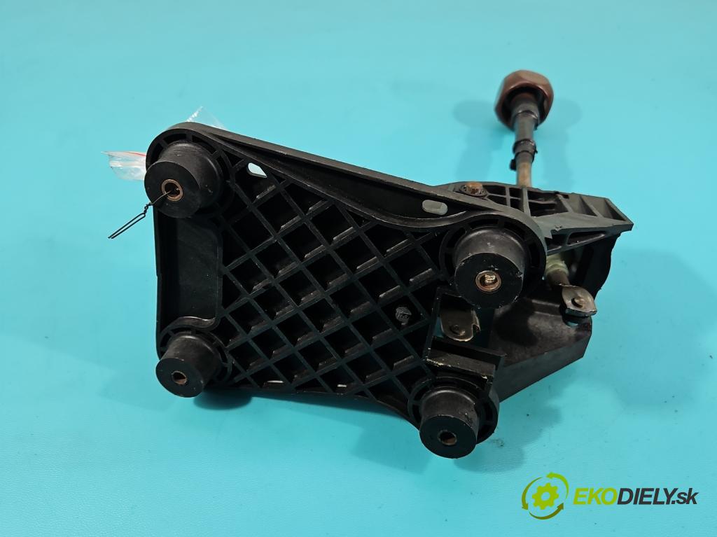 Peugeot 307 1.6 16V 109 HP manual 80 kW 1587 cm3 5- Páka: Změny: stupeň,rýchlosť 9646866780 (Rýchlostná páka (kulisa))