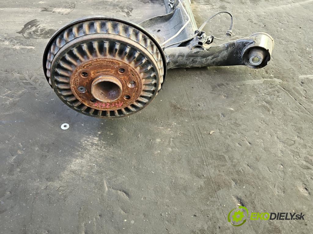 Dacia Sandero III 2020- 1.0 Tce 91KM manual 67 kW 999 cm3 5- zadní výztuha 555019781R (Výztuhy zadní)