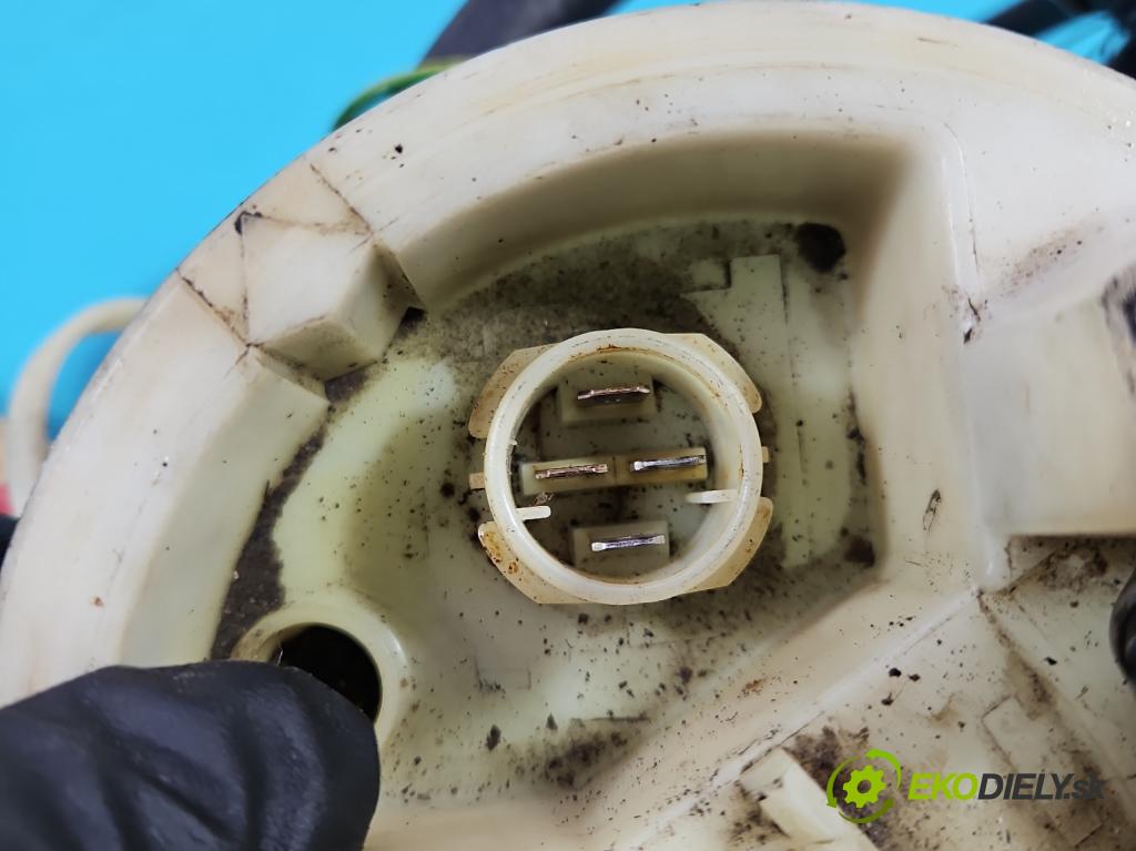 Audi 80 B4 1991-1994 2.0 90 hp manual 66 kW 1984 cm3 4- čerpadlo paliva 8A0201319A