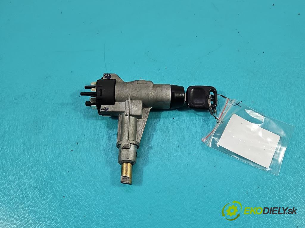 Audi 80 B4 1991-1994 2.0 90 HP manual 66 kW 1984 cm3 4- Spínačka 893905851D (Spínacia skrinka)